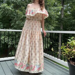 Vintage Oscar De La Renta Silky Peach Rose Print With Mini Dots Maxi Dress